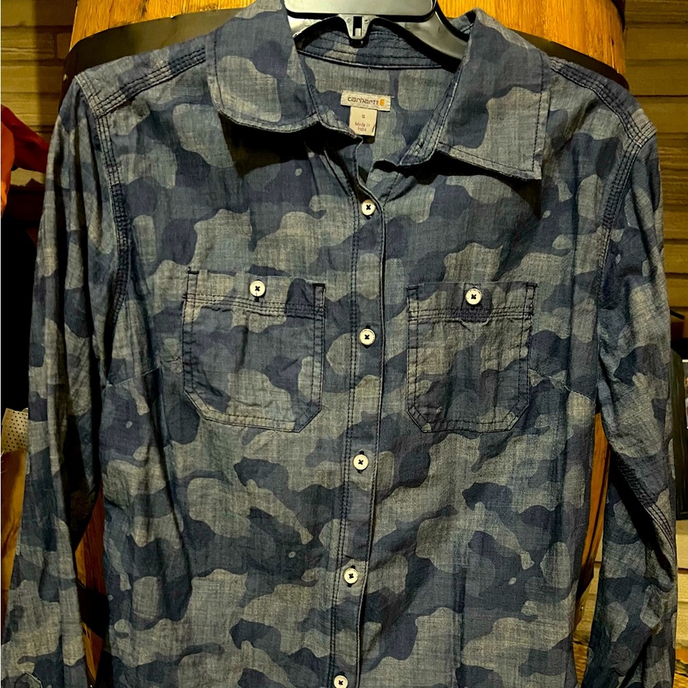 Women’s Carhartt Blue Camo Button Up